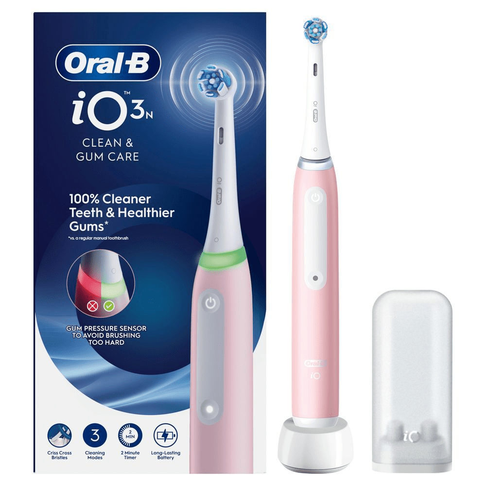 [ES] Cepillo de dientes Oral-B iO3n rosado con empaque, destacando el sensor de presión para evitar cepillar demasiado fuerte.