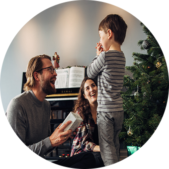 Geschenkideen für die ganze Familie – praktische Sets, Spiele und Pflegeprodukte bei BIPA entdecken.
