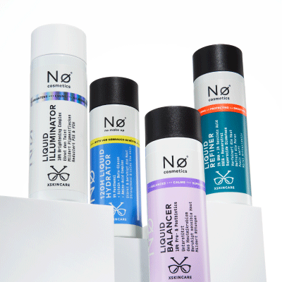 Hautpflege-Liquids in weißen und schwarzen Flaschen – Reinigung, Toner und Essenzen im Überblick.