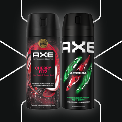 „Drei AXE Duschgels – Cherry Fizz, Black Vanilla und Blue Lavender – vor schwarzem Hintergrund.“