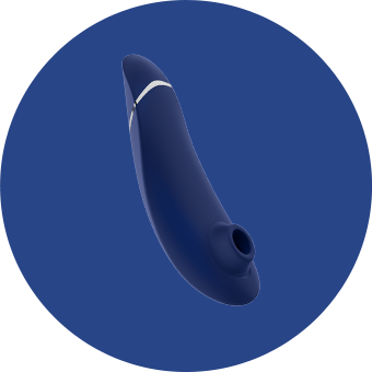 Blauer Vibrator auf blauem Hintergrund, zu den Premium Womanizer Produkten.