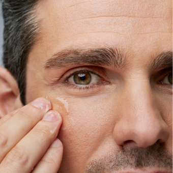 Reinigung, Serum und Creme für gesunde, strahlende Haut im Alltag. - Link zu Pflege-Gesicht