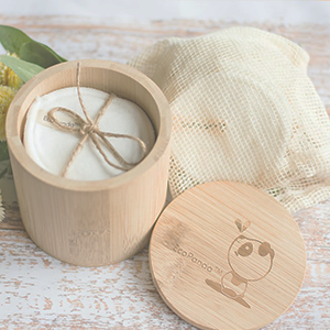 Icon Natürliches Zubehör – Seifen, Holzbehälter und Tools für umweltfreundliche Körperpflege.