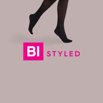 BI STYLED Logo mit Beinen in schwarzen Strumpfhosen – moderne Damenmode & stilvolle Beinbekleidung mit Fashion-Fokus.