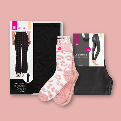 Damenmode-Set mit schwarzen Leggings, schwarzer Hose & rosa Socken mit Leopardenmuster – stylische Beinbekleidung & Accessoires.