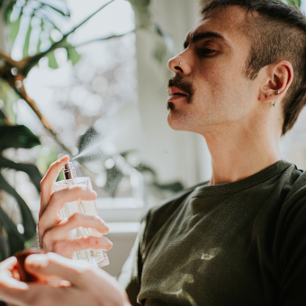 Exklusive Düfte für Damen und Herren, Eau de Parfum und Eau de Toilette. - Link zu Herrenparfum