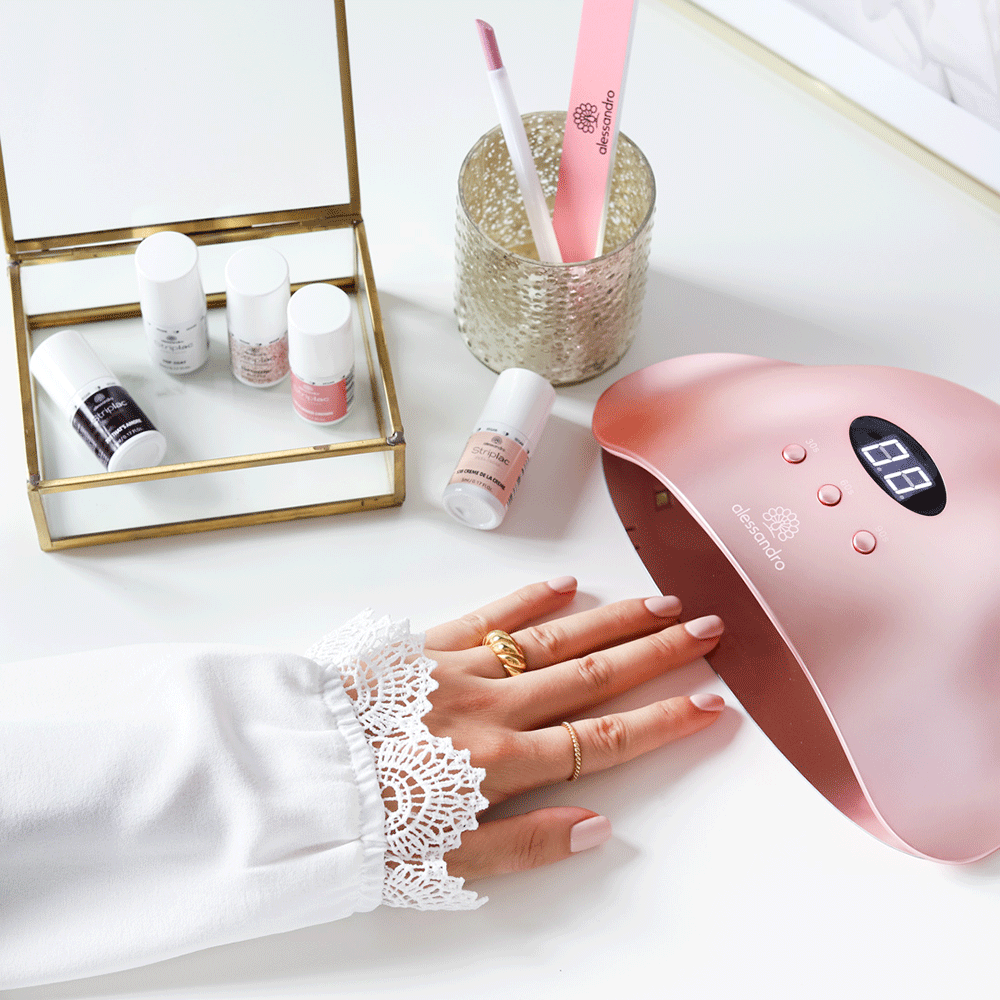 Bild: Alessandro Striplac Striplac Peel or Soak Deluxe Exclusive Set