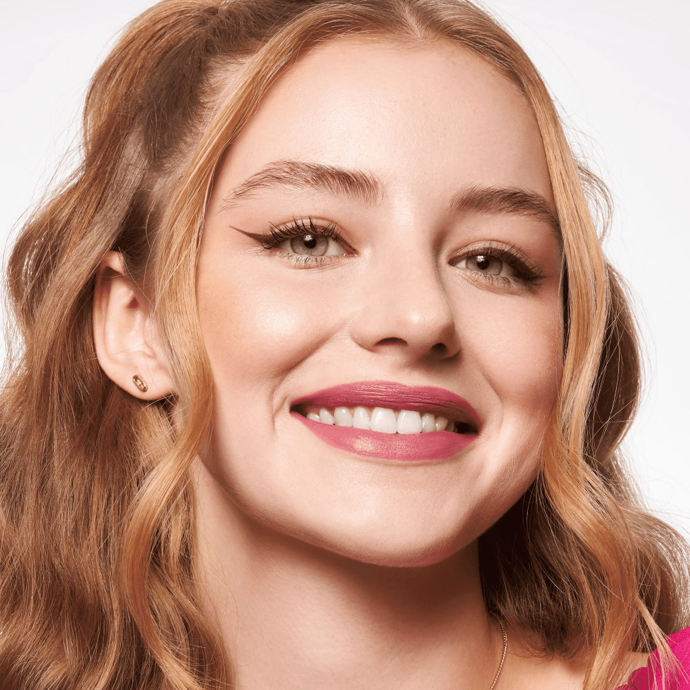 Bild: essence STAY & PLAY GEL EYELINER POT