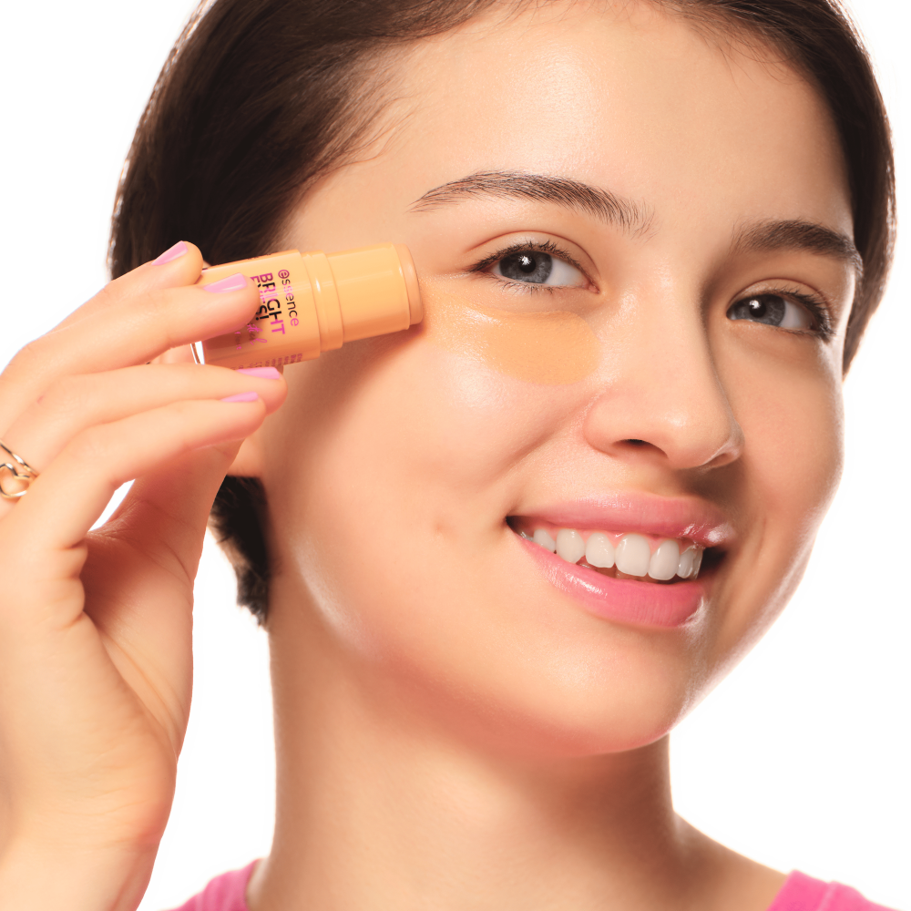 Bild: essence BRIGHT EYES! under eye stick