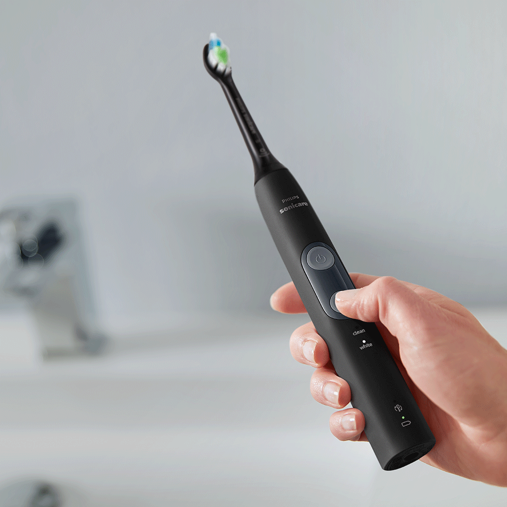 Bild: PHILIPS Protective Clean 4500 Schwarz mit Reise Case 