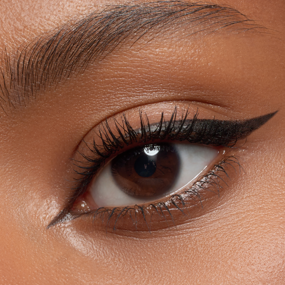 Bild: essence Eyeliner Super Fine