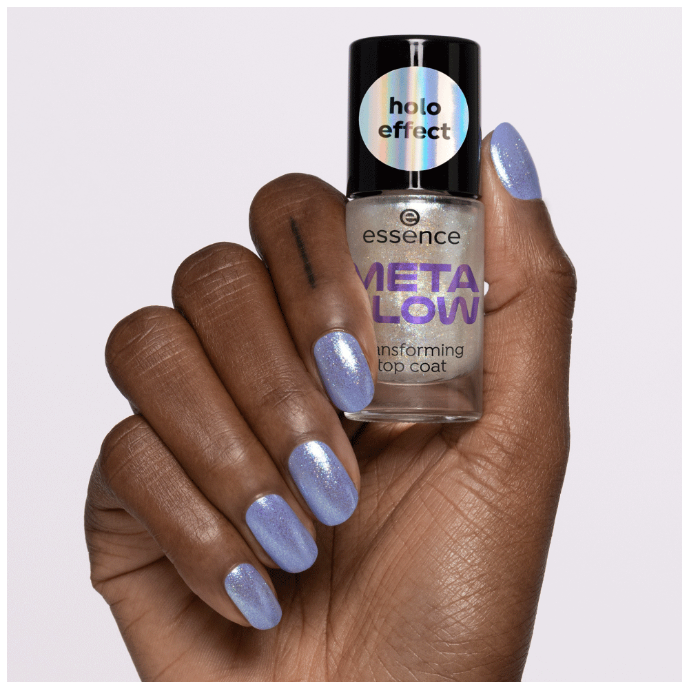 Bild: essence Meta Glow Transforming Top Coat