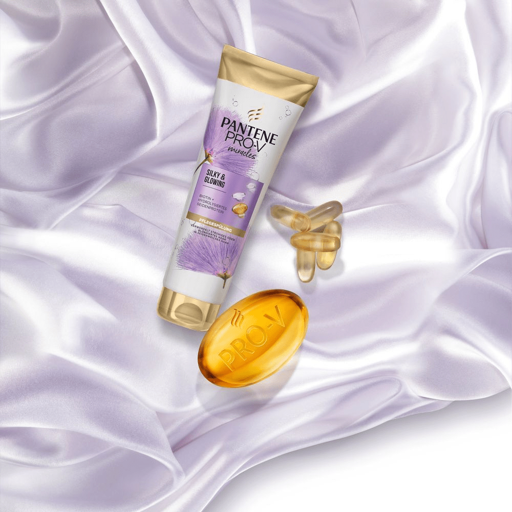 Bild: PANTENE PRO-V Pro-V Silky & Glowing Pflegespülung