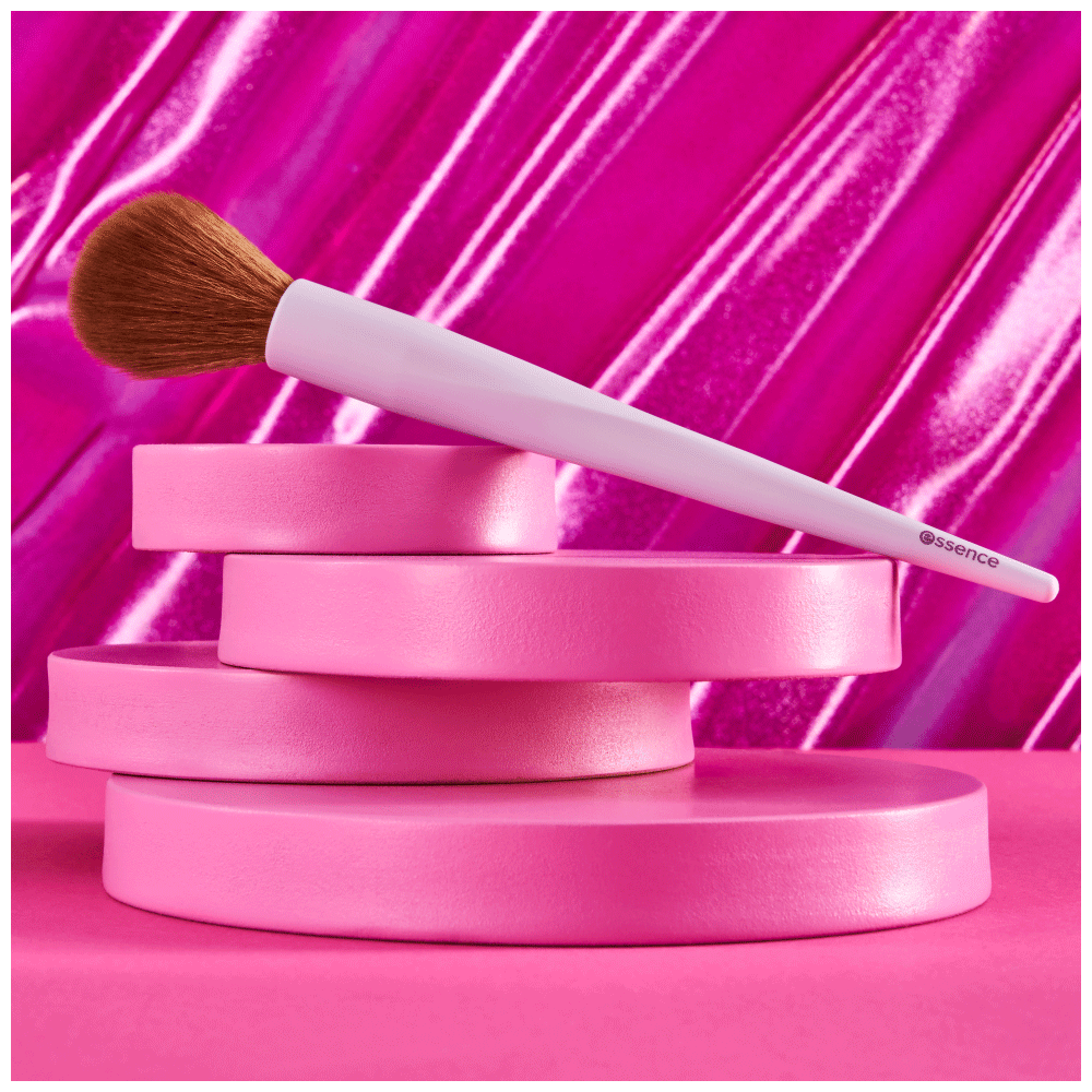 Bild: essence Blush & Highlighter Pinsel