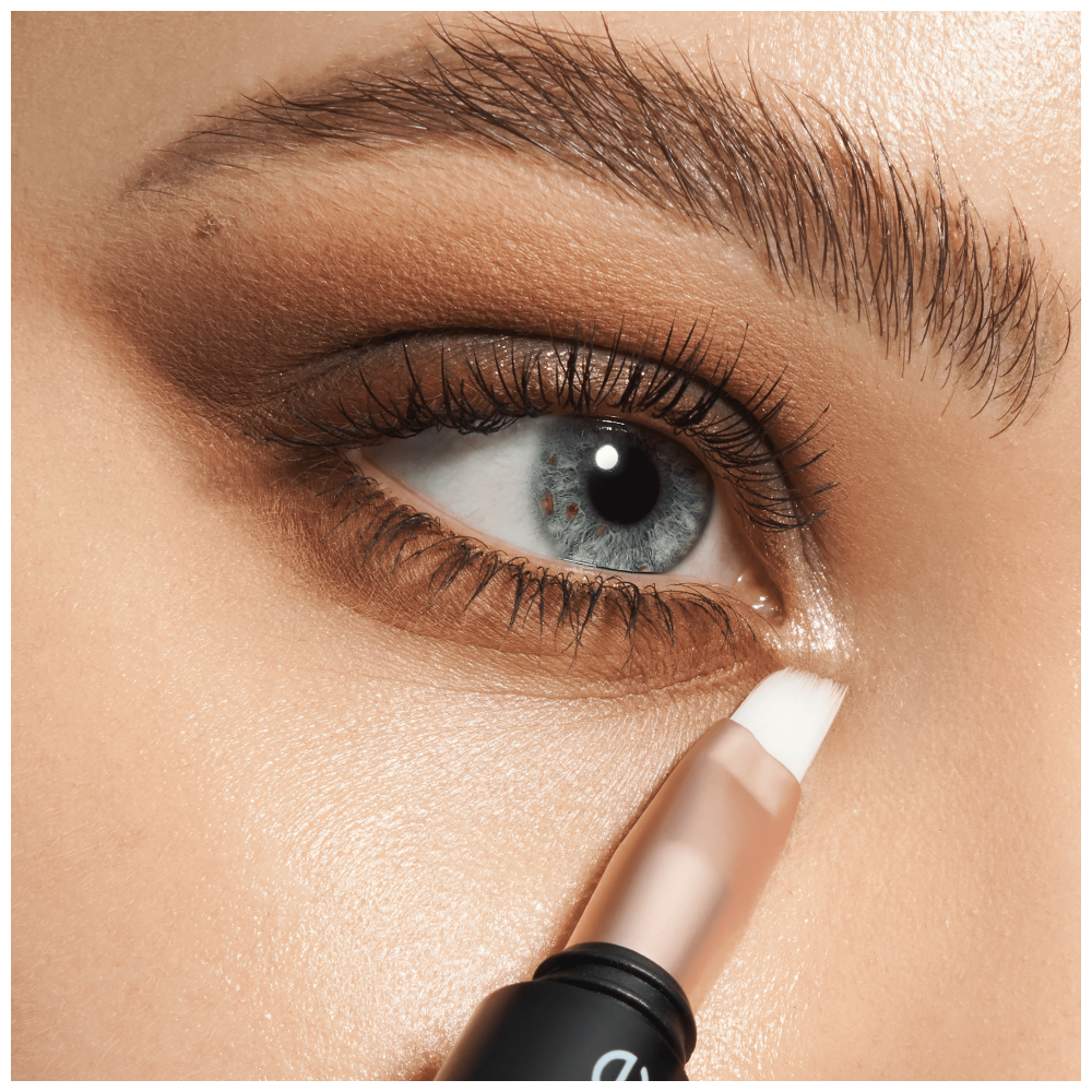 Bild: Catrice Magic Perfectors 4 in 1 Brush