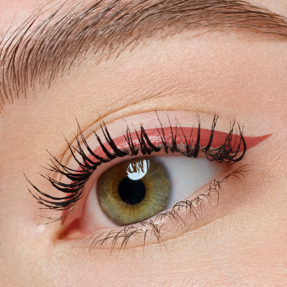 Bild: essence COLOUR it! liquid eyeliner