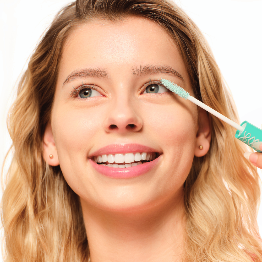 Bild: essence Lash PRINCESS MASCARA PRIMER extra length & volume