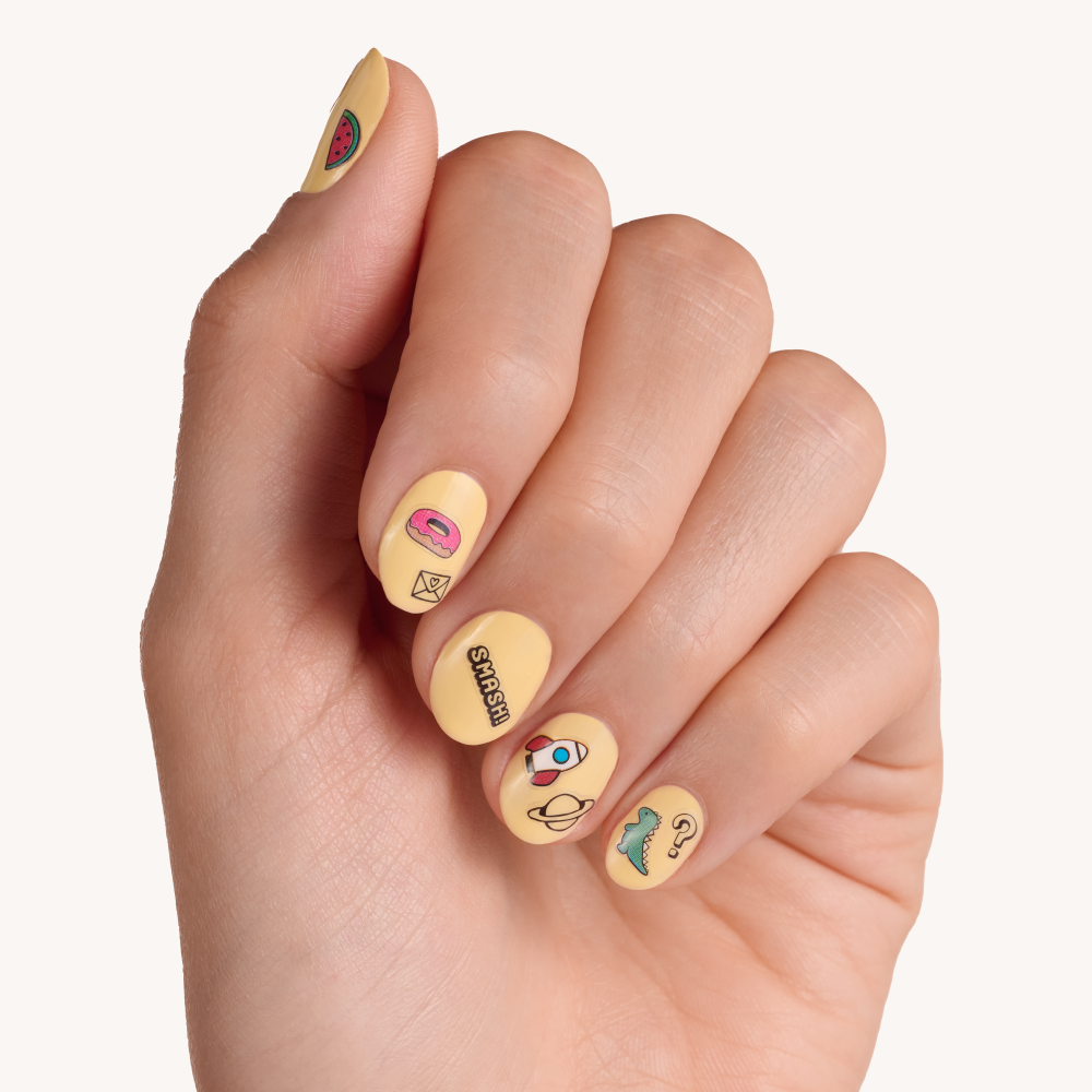 Bild: essence Nagelsticker Happiness Looks Good On You