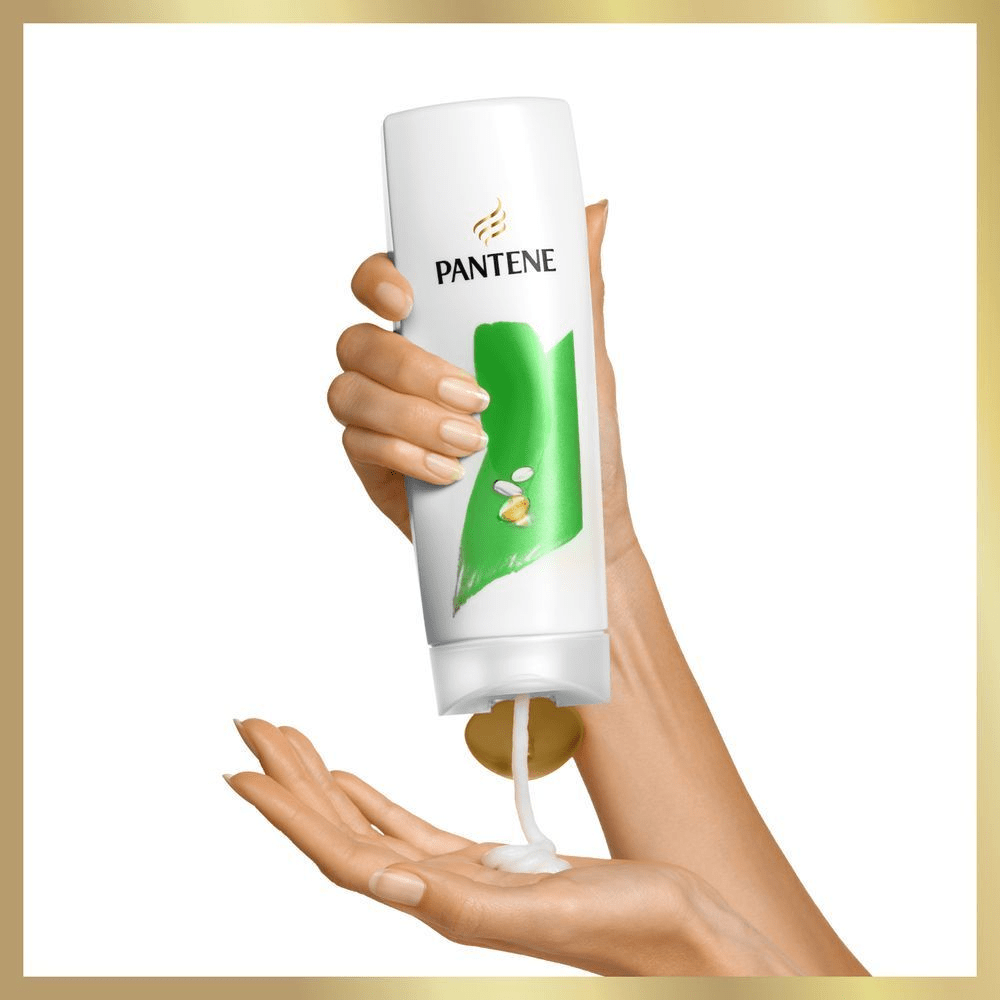 Bild: PANTENE PRO-V Glatt & Seidig Pflegespülung