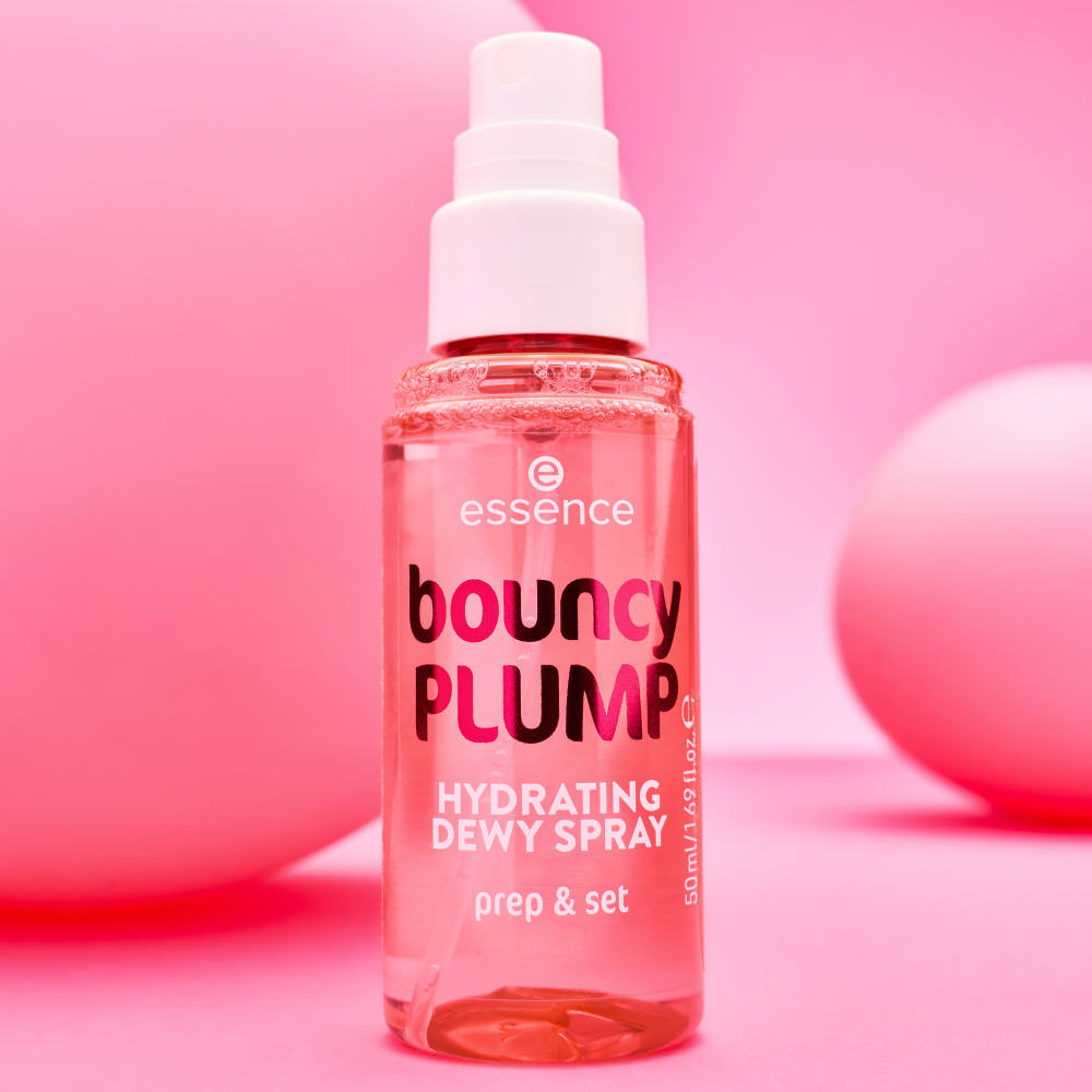 Bild: essence bouncy PLUMP HYDRATING DEWY SPRAY
