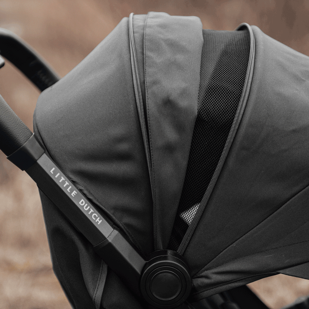 Bild: Little Dutch Kinderwagen