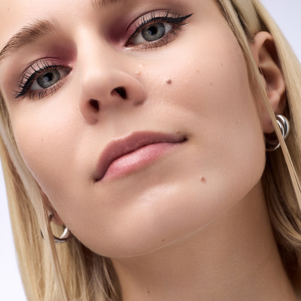 Bild: Catrice Tiny Treasures Eyeshadow Palette 020