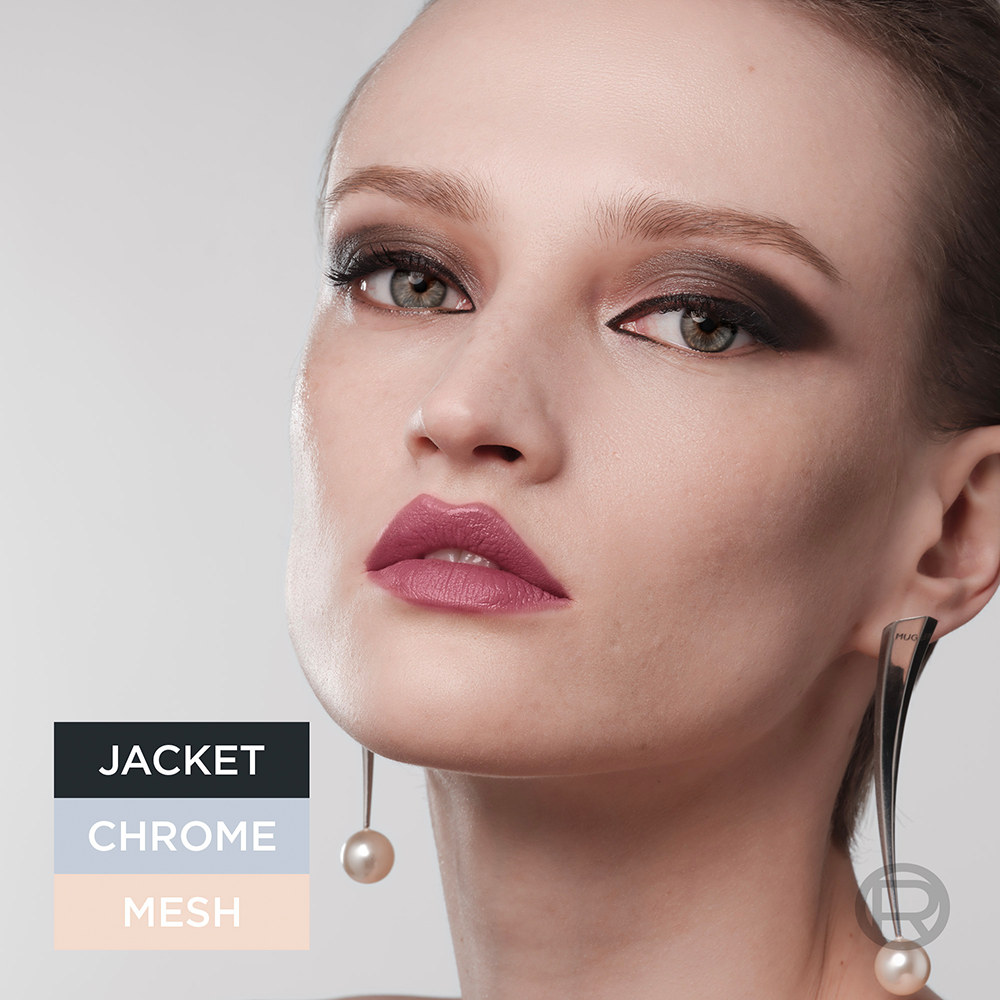 Bild: L'ORÉAL PARIS Mugler Spectrum Eyeshadow Palette Midnight 01