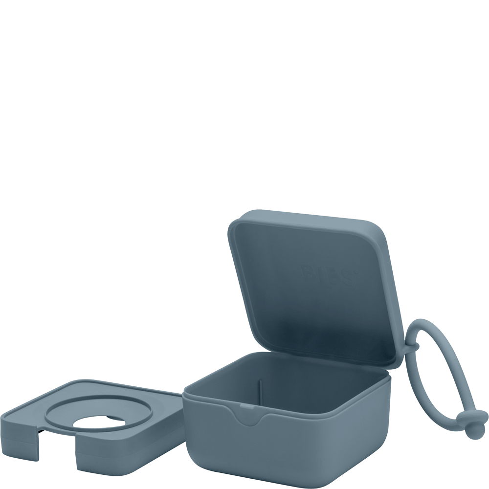 Bild: BIBS Schnullerbox Petrol