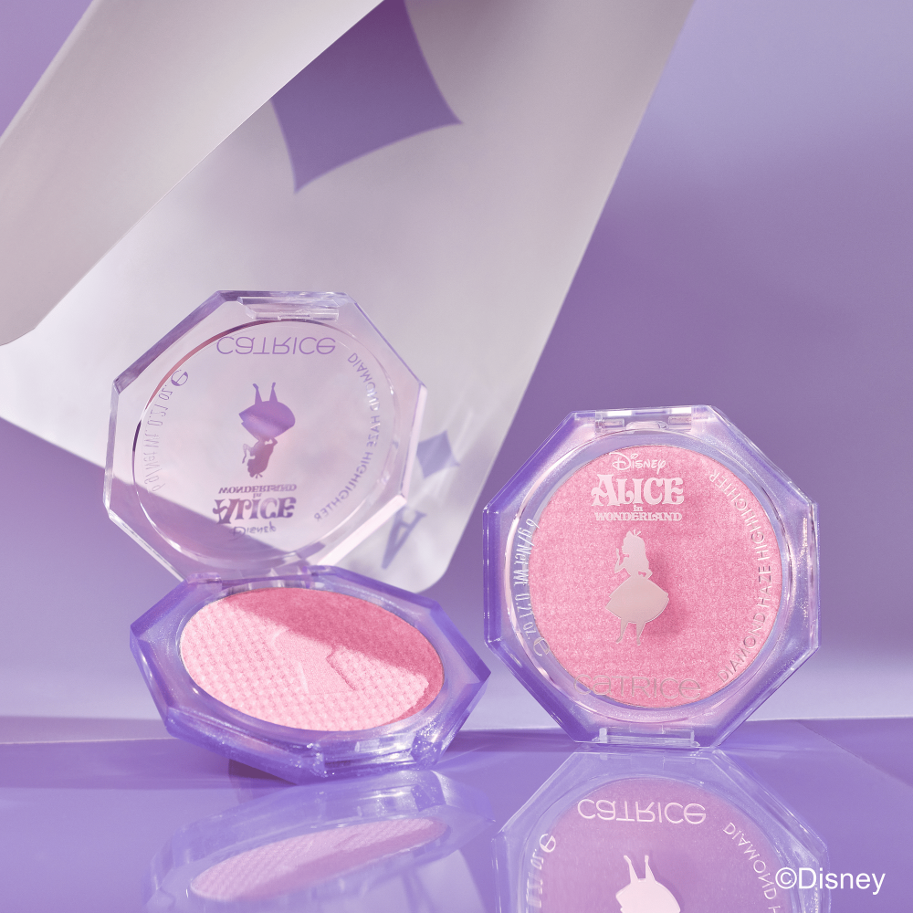 Bild: Catrice Disney Alice in Wonderland Diamond Haze Highlighter 