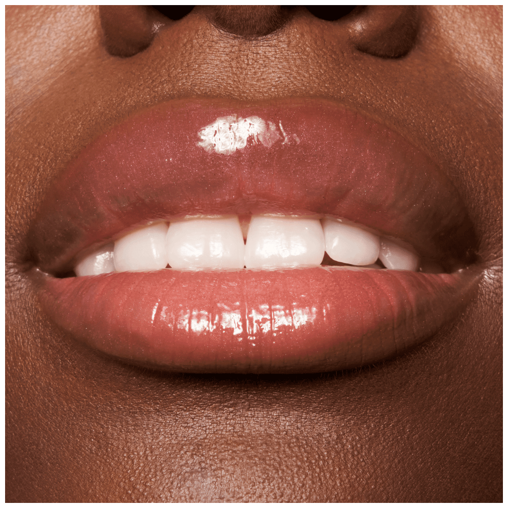 Bild: essence The Super Balm Glossy Lip Treatment 