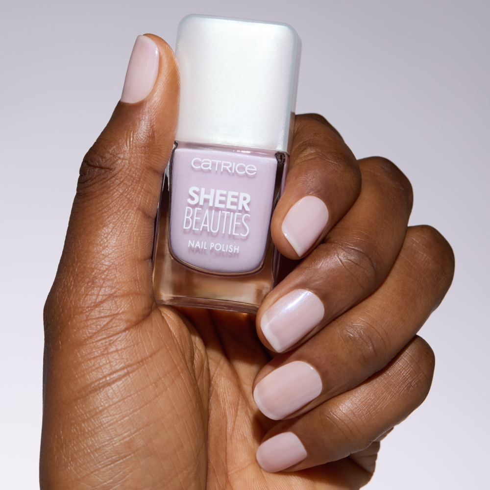 Bild: Catrice Sheer Beauties Nail Polish