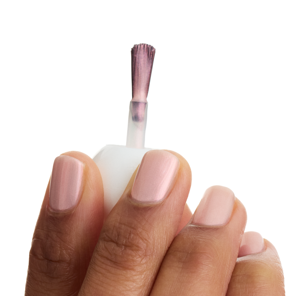 Bild: essence GLASSY ICE mini nail polish 09