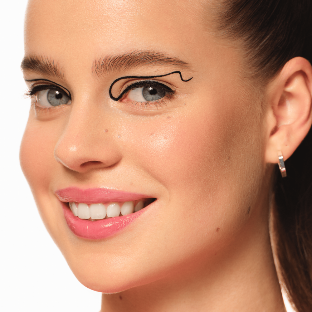 Bild: essence line it like a PRO! liner