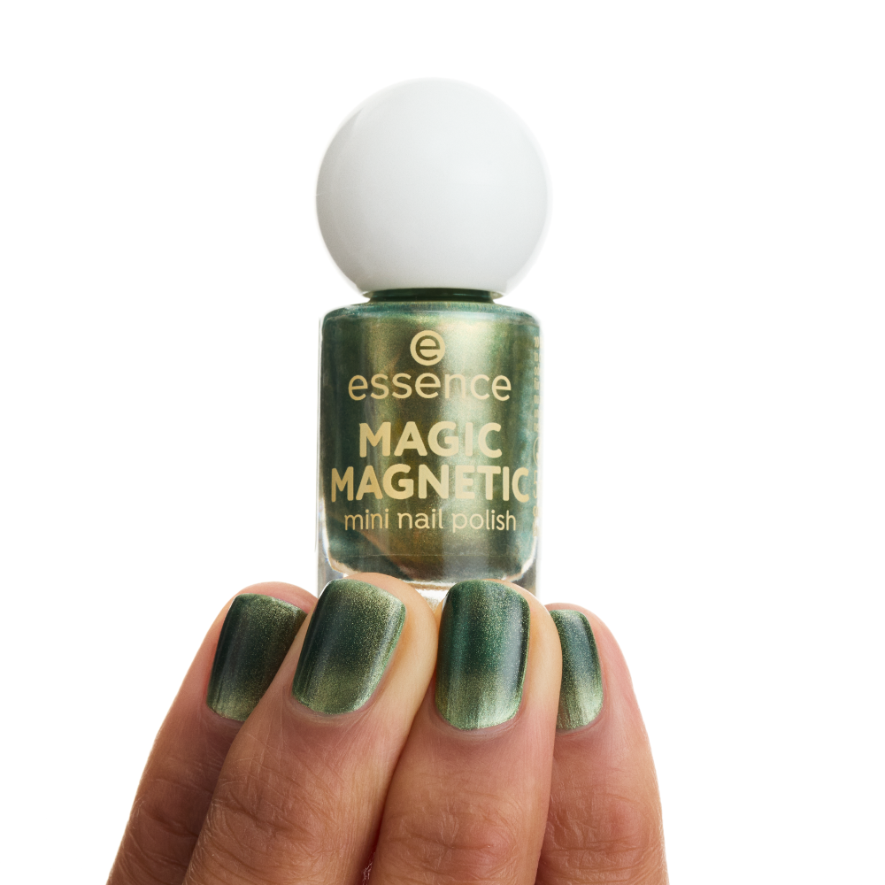 Bild: essence MAGIC MAGNETIC mini nail polish 10