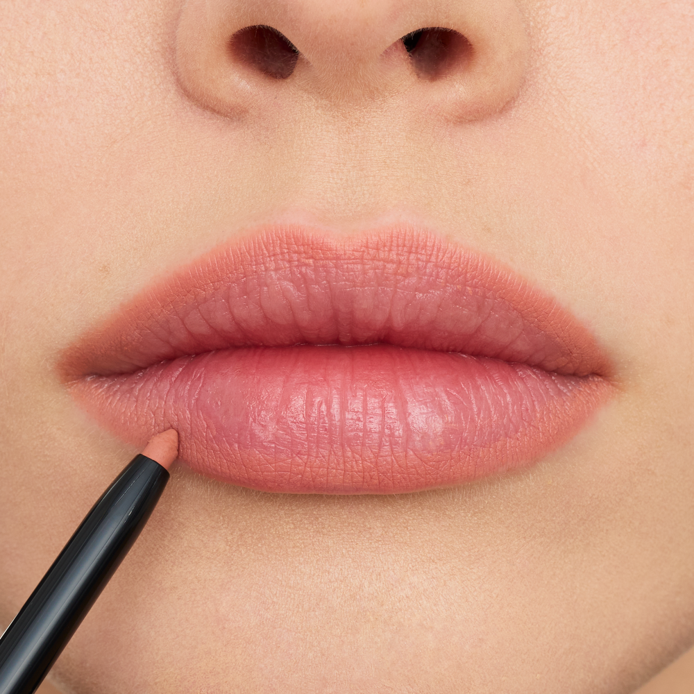 Bild: essence 8h matte comfort Lipliner 03