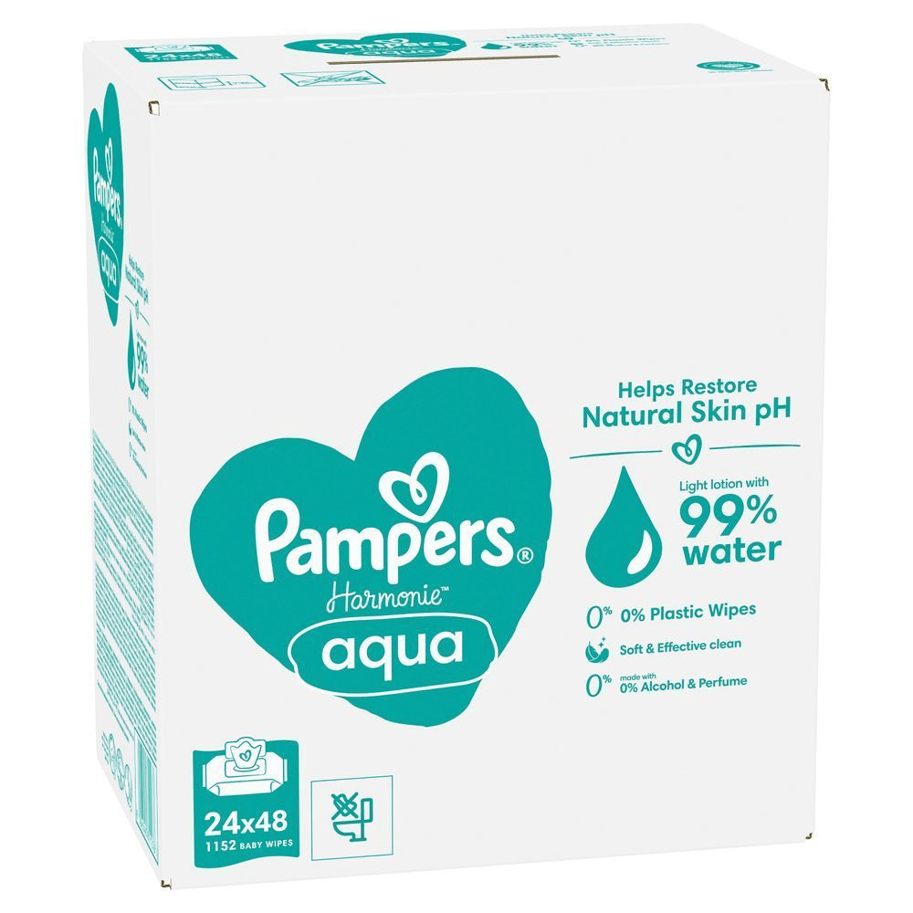 Pampers Harmonie Aqua Feuchttücher, Großpackung, hervorgehoben wird die Formulierung mit 99% Wasser und ohne Alkohol und Parfüm. [RO] Pampers Harmonie Aqua, cutie cu șervețele umede pentru bebeluși, cu loțiune delicată cu 99% apă. [IT] Pampers Harmonie Aqua, confezione da 1152 salviette, con lozione leggera al 99% di acqua per aiutare a ripristinare il pH naturale della pelle. [HR] Pampers Harmonie Aqua vlažne maramice, pakiranje koje naglašava da sadrže 99% vode i pomažu u obnavljanju prirodne pH vrijednosti kože. [CS] Pampers Harmonie Aqua dětské ubrousky v balení 24x48, s lehkým lotionem a 99% vody, bez plastů, alkoholu a parfémů. [HU] Pampers Harmonie Aqua törlőkendők doboza, kiemelve a 99%-os víztartalmat és a természetes bőr pH-jának helyreállítását. [SK] Pampers Harmonie Aqua detské obrúsky, balenie zdôrazňujúce, že obsahujú 99% vody a pomáhajú obnoviť prirodzené pH pokožky. [SL] Pampers Harmonie Aqua robčki, pakiranje poudarja formulo z 99% vode in pomaga obnoviti naravni pH kože.;