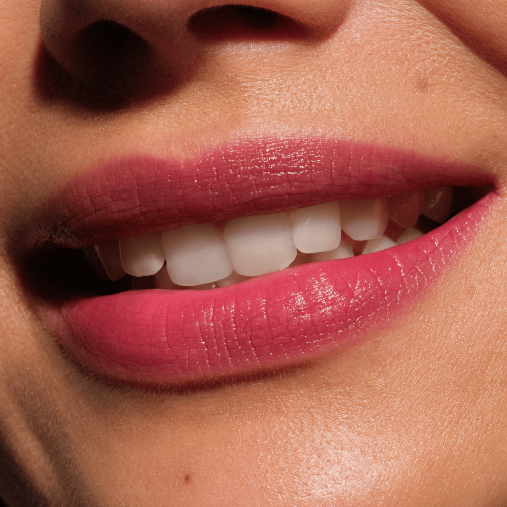 Bild: Catrice Dark Ruby Glow Lip Balm 