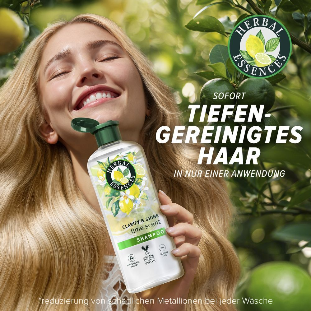 Herbal Essences Clarify & Shine Lime Scent Shampoo Flasche, die sofort tiefengereinigtes Haar in nur einer Anwendung verspricht.