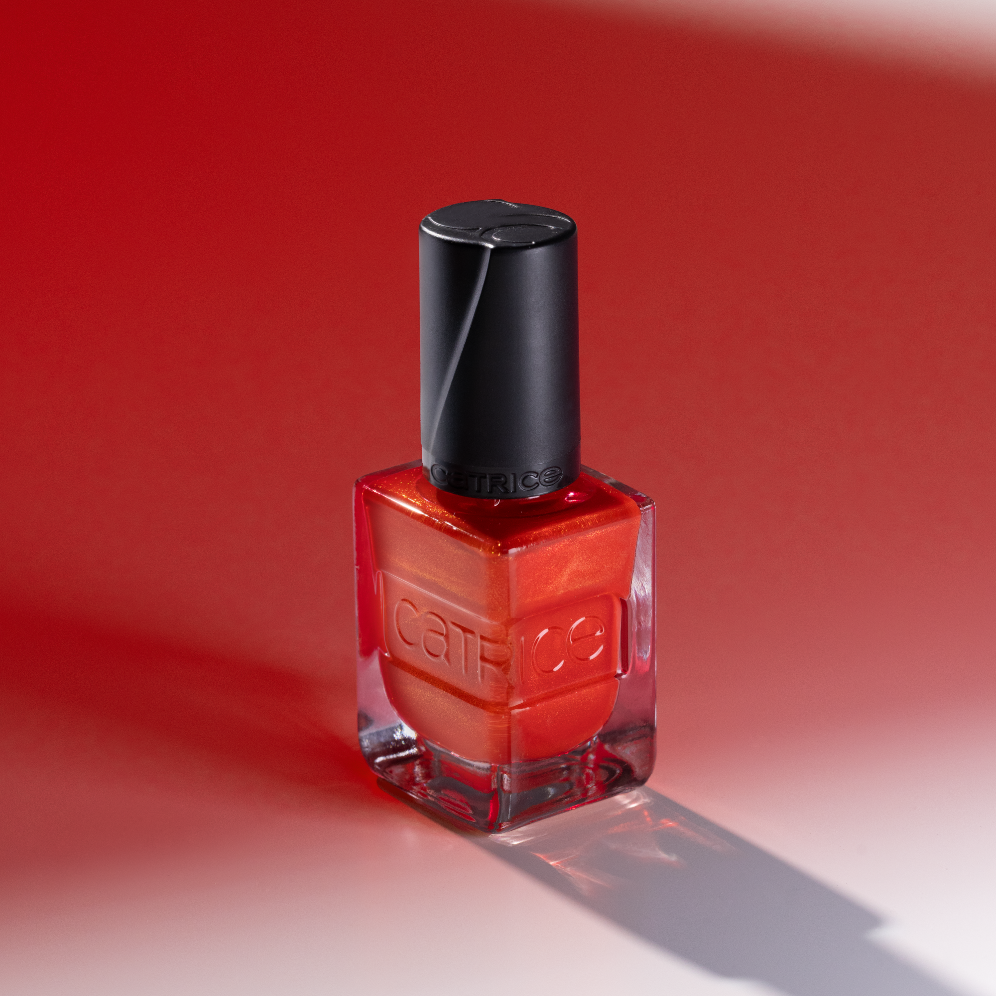 Bild: Catrice GEL AFFAIR Nail Lacquer Poppy Reloaded 050