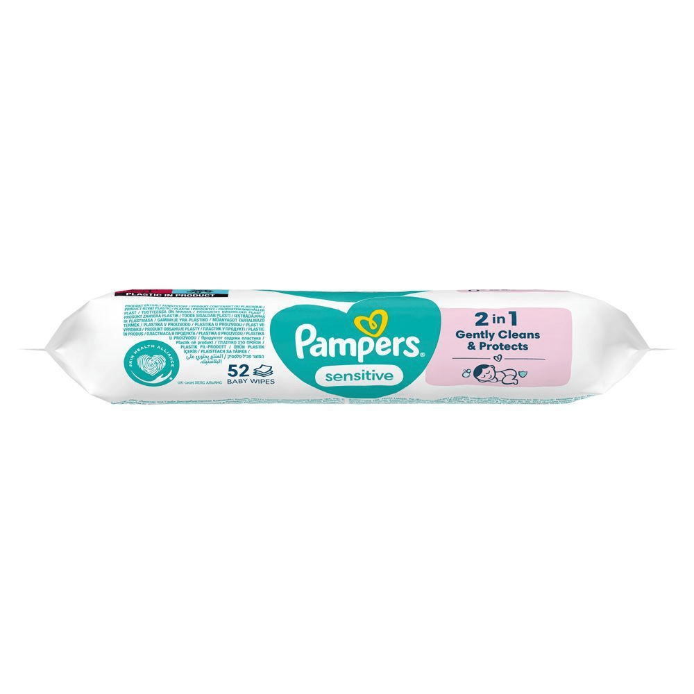 Pampers Sensitive Feuchttücher, 52 Stück, 2 in 1: Reinigt sanft und schützt. [RO] Pampers Sensitive, șervețele umede pentru bebeluși, pachet cu 52 de bucăți, cu formula 2 în 1, curăță delicat și protejează. [IT] Pampers Sensitive salviette per bambini, confezione da 52, con la dicitura "2 in 1, pulisce e protegge delicatamente". [HR] Pampers Sensitive vlažne maramice, pakiranje od 52 komada, s oznakom "2 u 1 nježno čisti i štiti". [CS] Pampers Sensitive dětské ubrousky, balení 52 kusů, s nápisem "2 v 1, jemně čistí a chrání". [HU] Pampers Sensitive törlőkendő csomagolása, kiemelve a "2 in 1 Gyengéden tisztít és véd" feliratot. [SK] Pampers Sensitive detské vlhčené obrúsky, balenie s 52 kusmi, ktoré jemne čistia a chránia pokožku. [SL] Pampers Sensitive vlažilni robčki, pakiranje s 52 robčki, ki nežno čistijo in ščitijo.;