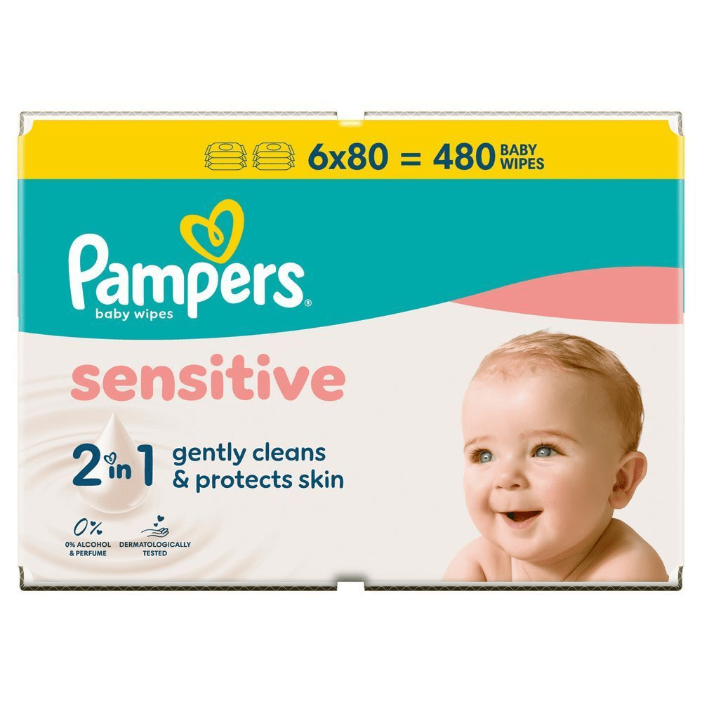Pampers Sensitive Feuchttücher, Großpackung mit 480 Stück, reinigen sanft und schützen die Haut, sind 2in1, ohne Alkohol und Parfüm. [RO] Pampers șervețele umede pentru bebeluși Sensitive, pachet cu 6x80 (480 bucăți), care curăță delicat și protejează pielea. [SV] Pampers Sensitive våtservetter, förpackning med 6 x 80 = 480 stycken, 2-i-1 formula som rengör skonsamt och skyddar huden. [HR] Pampers Sensitive vlažne maramice, pakiranje od 6x80 komada, koje nježno čiste i štite kožu, s formulom 2u1 i 0% alkohola i parfema. [CS] Pampers Sensitive dětské vlhčené ubrousky, balení 480 kusů, které jemně čistí a chrání pokožku. [HU] Pampers Sensitive törlőkendők, 6x80 darabos kiszerelés, mely kíméletesen tisztít és védi a bőrt, 0% alkohollal és illatanyaggal. [SK] Pampers Sensitive detské obrúsky v balení 6x80, celkovo 480 kusov, ktoré jemne čistia a chránia pokožku. [SL] Pampers Sensitive otroški robčki, pakiranje 6x80 = 480 kosov, poudarja 2v1 nežno čisti in ščiti kožo. [FI] Pampers Sensitive -vauvanpyyhkeet, pakkaus sisältää 6 x 80 pyyhettä, hellävaraisesti puhdistaa ja suojaa ihoa. [NO] Pampers Sensitive våtservietter, 6 pakker med 80 stk, totalt 480 våtservietter, 2-i-1 som rengjør og beskytter huden.