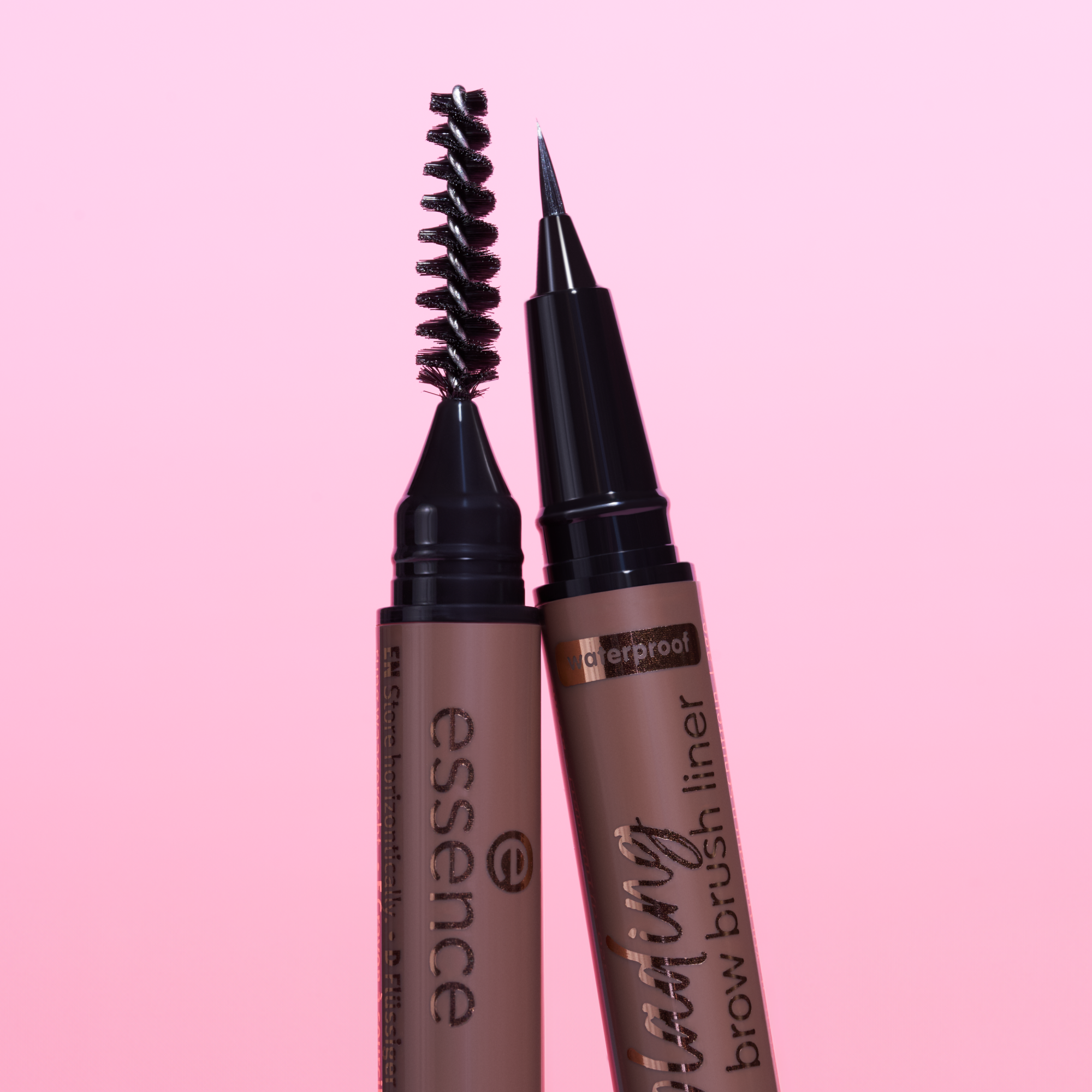 Bild: essence microblading brow brush liner Dark Brown 04