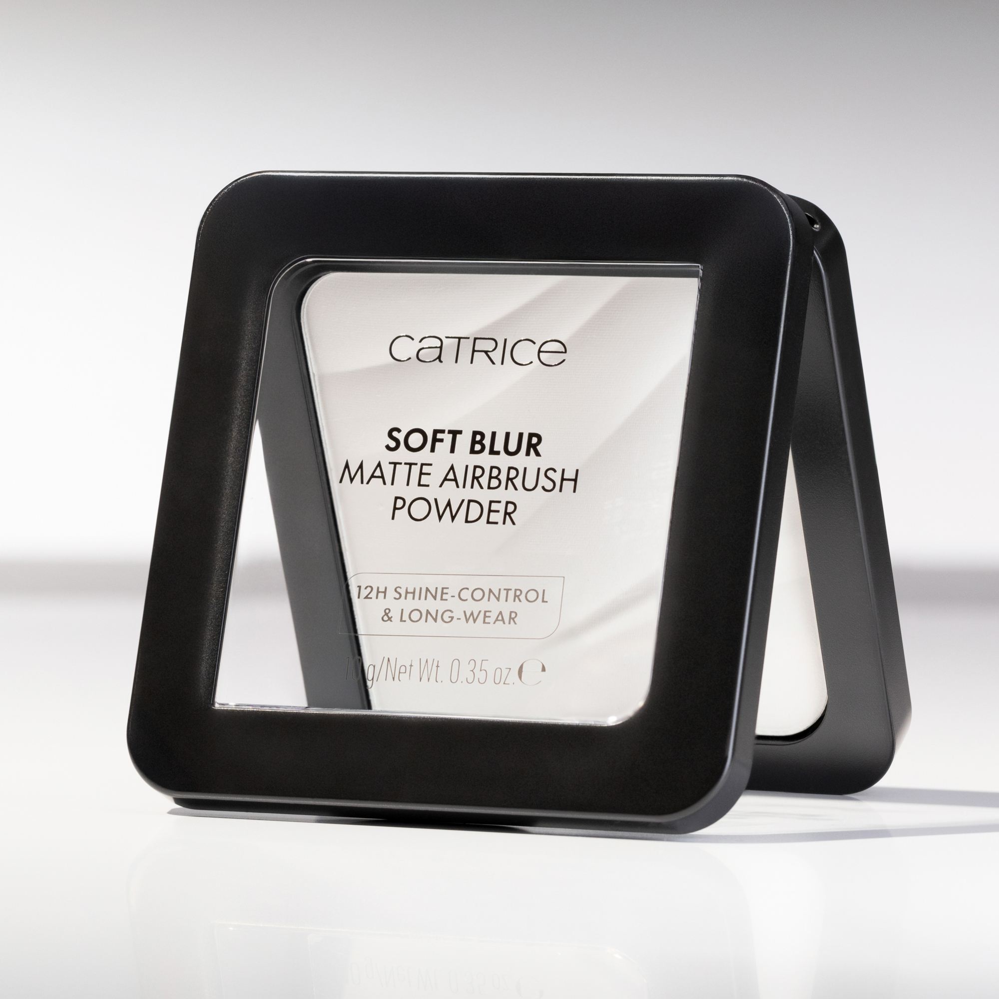 Bild: Catrice Soft Blur Matte Airbrush Powder 001N
