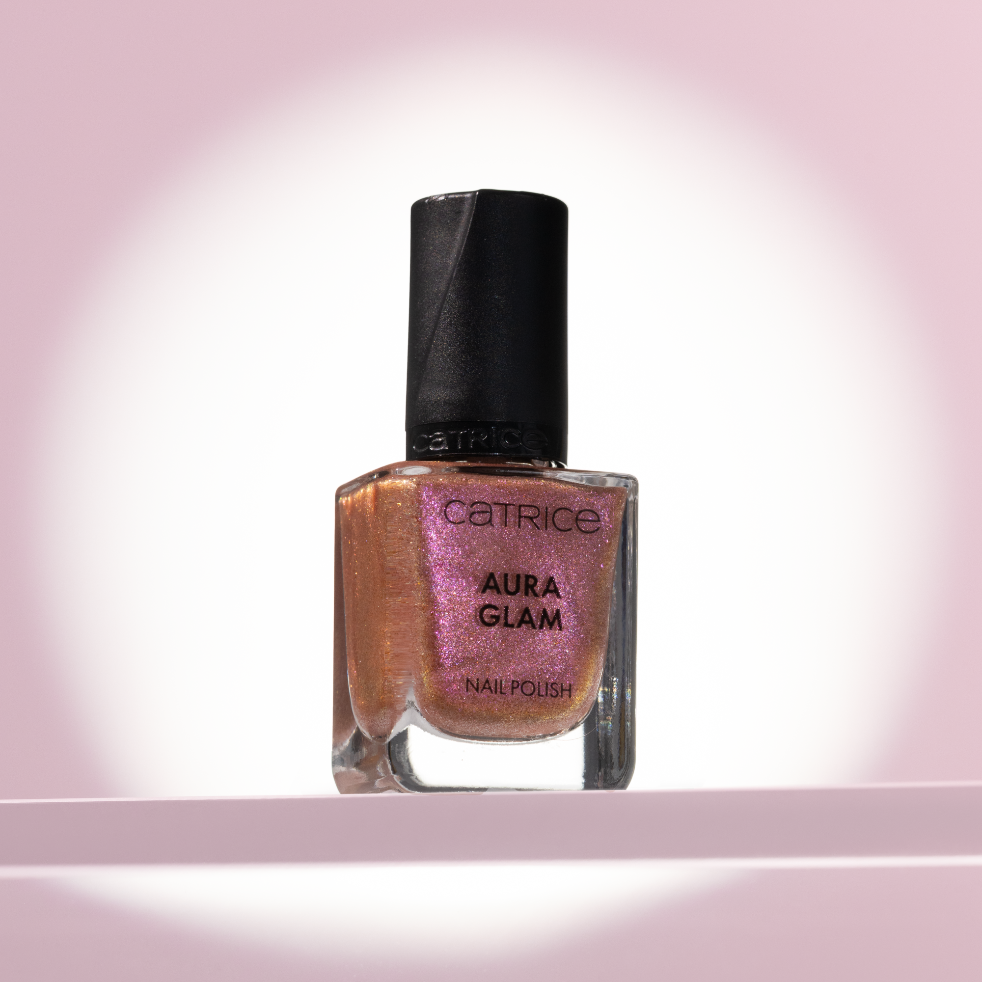 Bild: Catrice Aura Glam Nail Polish Solar Seduction 020