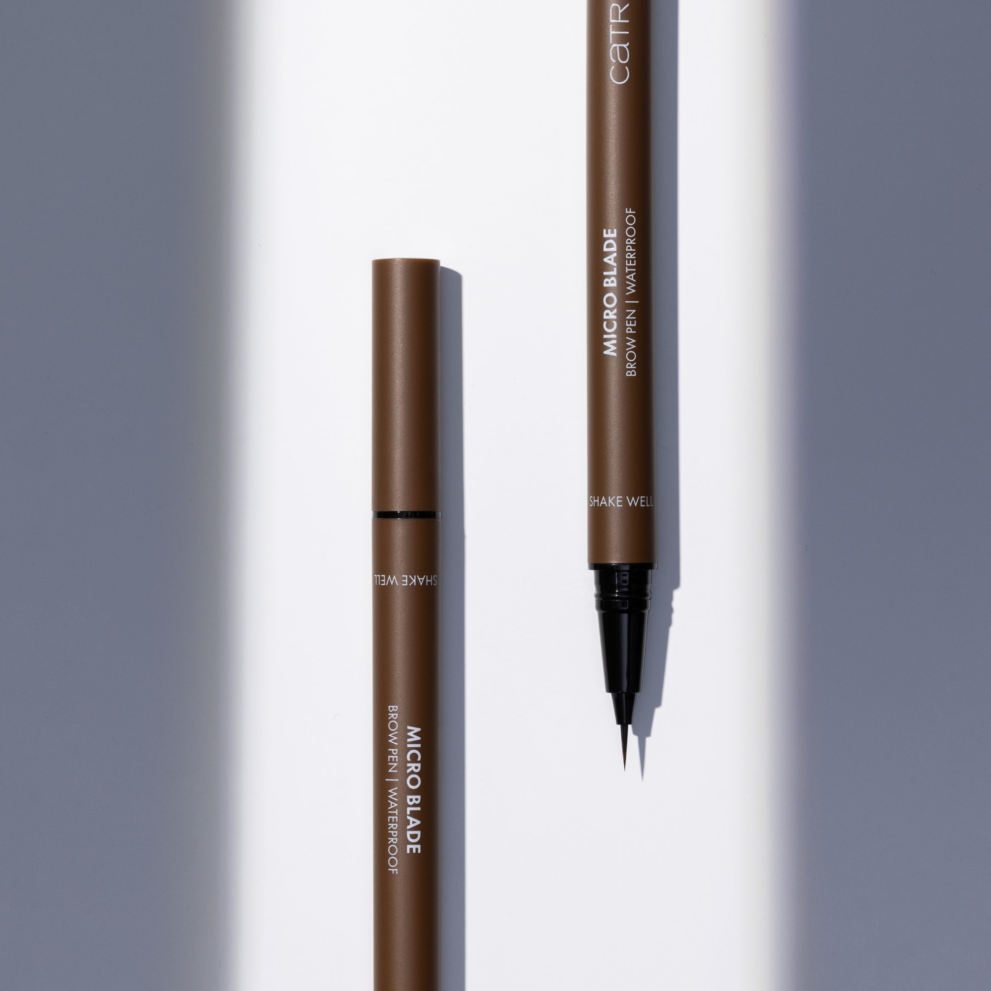 Bild: Catrice Micro Blade Brow Pen Waterproof True Brown 030