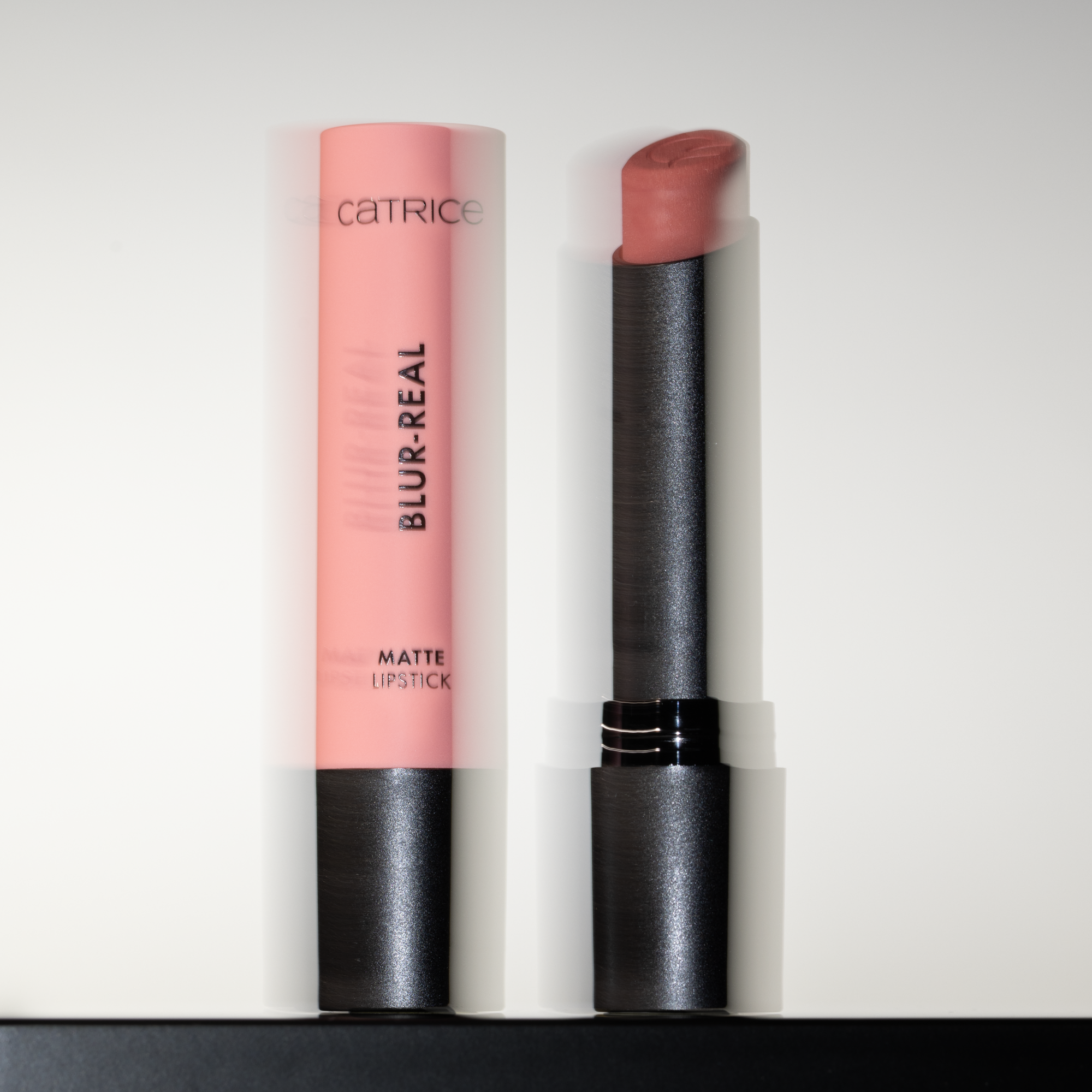 Bild: Catrice Blur-Real Matte Lipstick Muted Romance 040