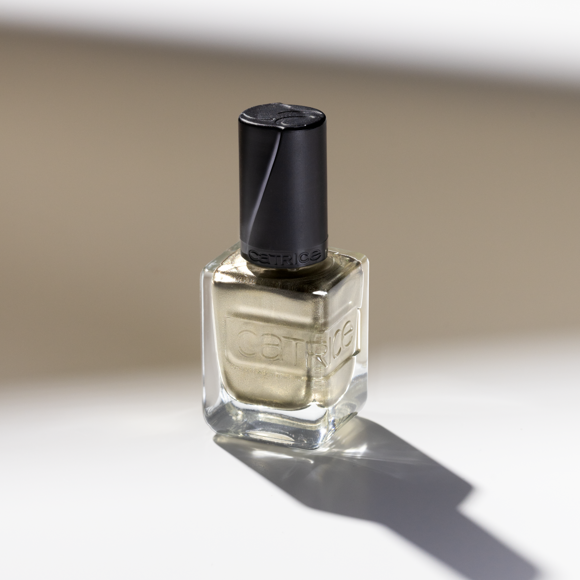 Bild: Catrice GEL AFFAIR Nail Lacquer Olive Opulence 055