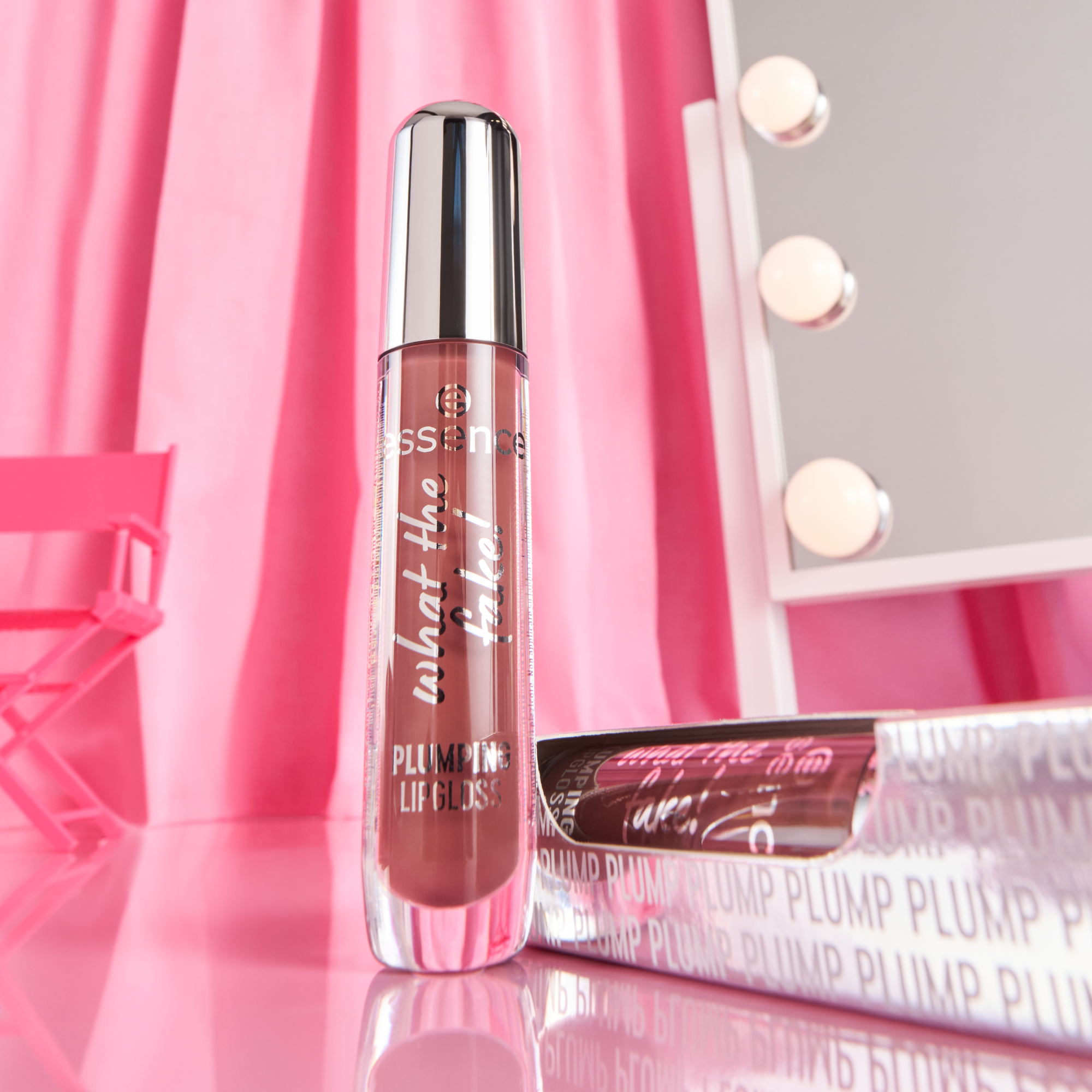 Bild: essence what the fake! PLUMPING LIPGLOSS Bare But Better 