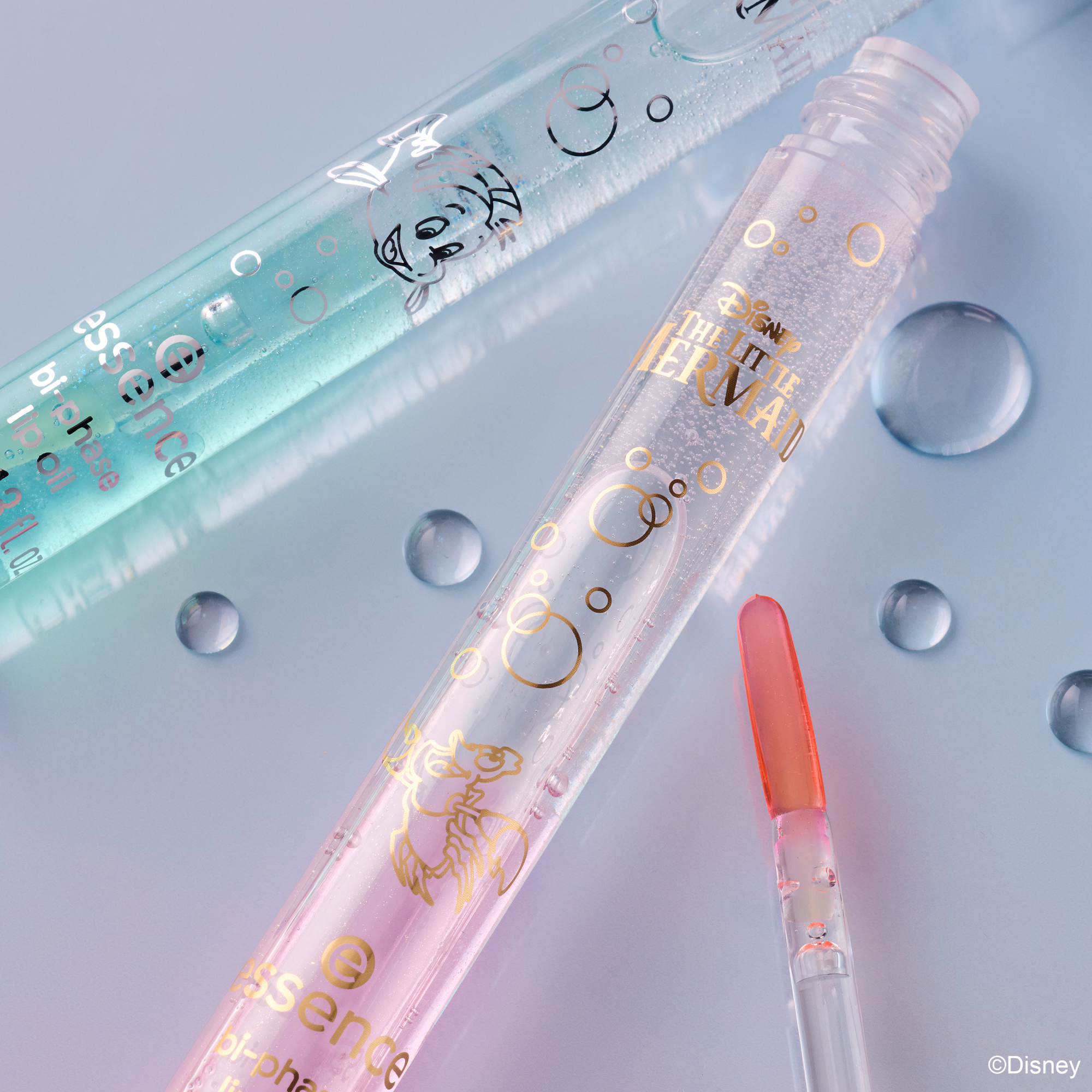 Bild: essence Disney THE LITTLE MERMAID bi-phase lip oil You Can Swim With Us 
