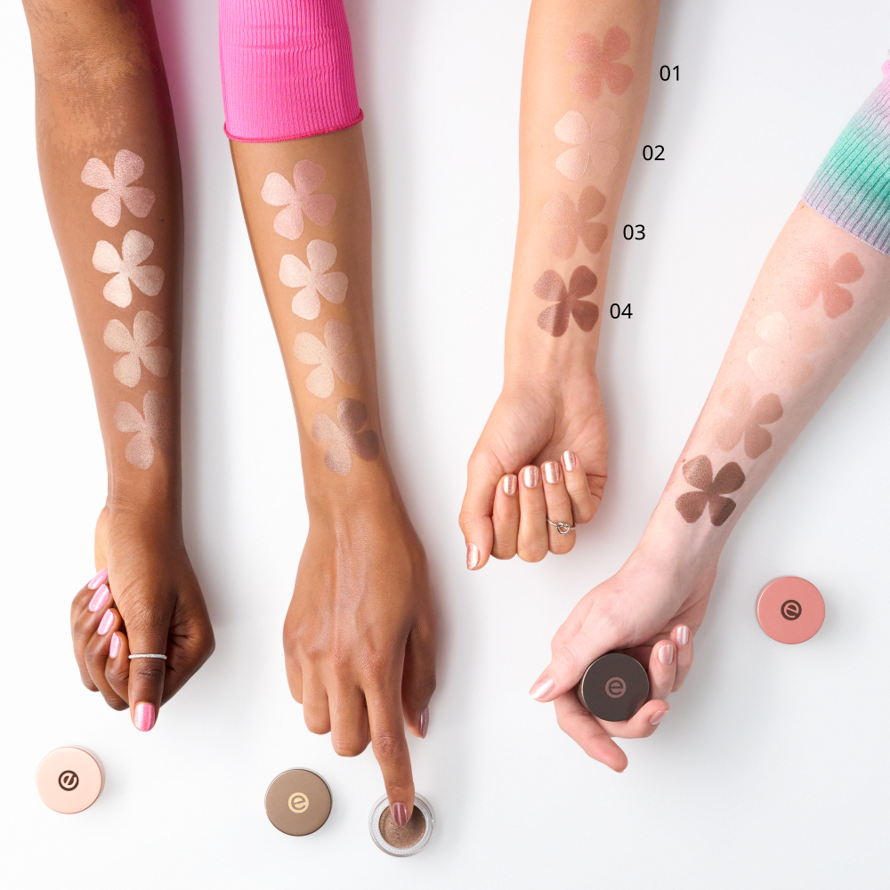 Bild: essence cream eyeshadow Pearl 02